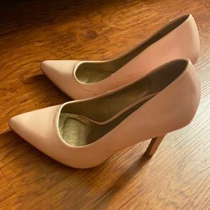 women’s pink heels